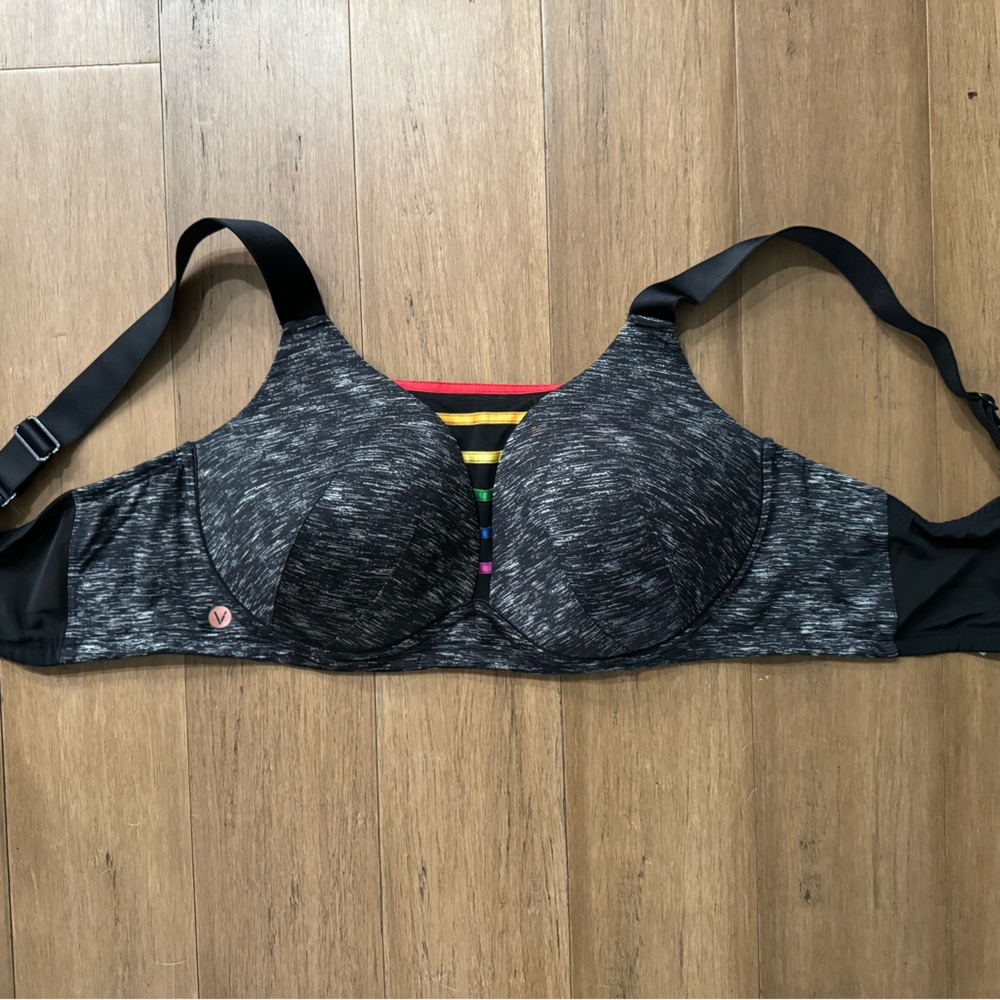 40ddd Livi Active by Lane Bryant Sports bra